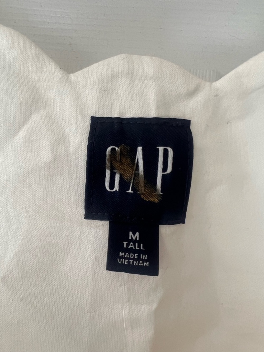 GAP Off White Scallop-Edge Linen  Top
Sz Medium 
Linen/ classy - Picture 6 of 7